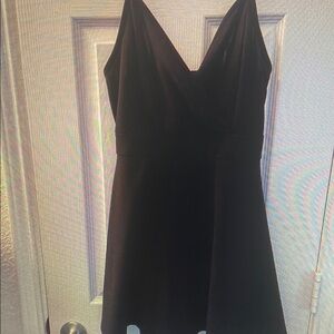 Elegant Black Sleeveless Dress